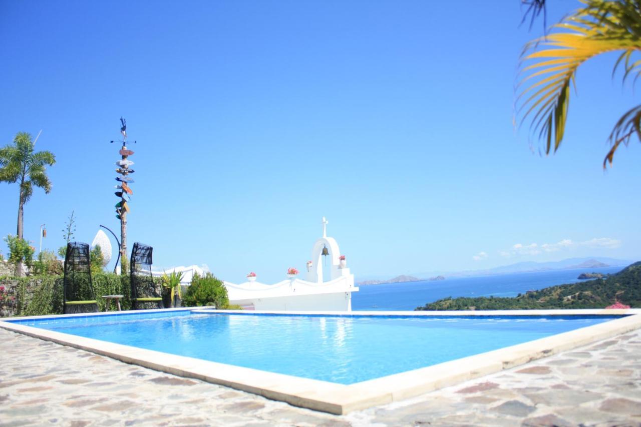La Cecile Hotel & Cafe Komodo Лабуан Баджо Екстериор снимка