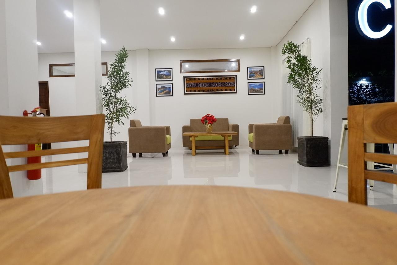 La Cecile Hotel & Cafe Komodo Лабуан Баджо Екстериор снимка